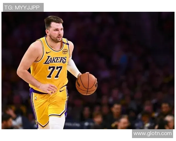 湖人主场大胜魔术，取得三连胜——一场值得铭记的胜利